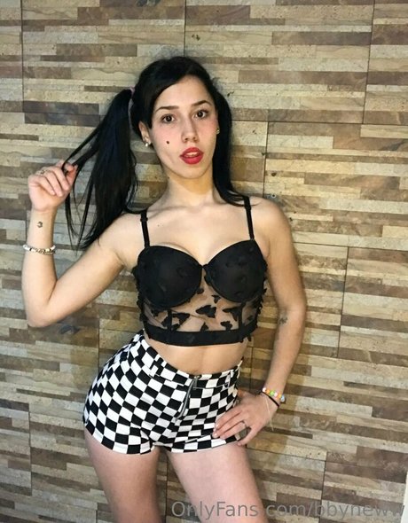 queenlatinna star exclusive image