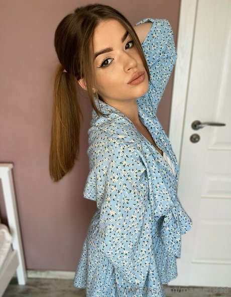 influencer girls onlyfans hot porn pic