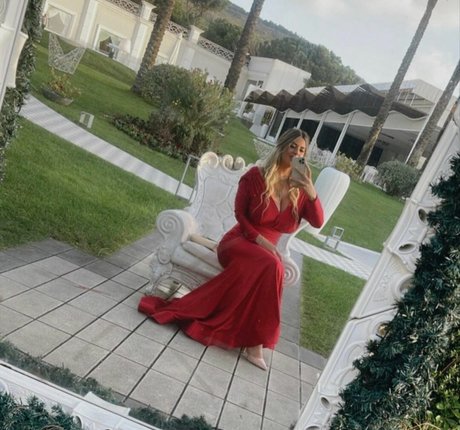 Anna Riano hd actress pics