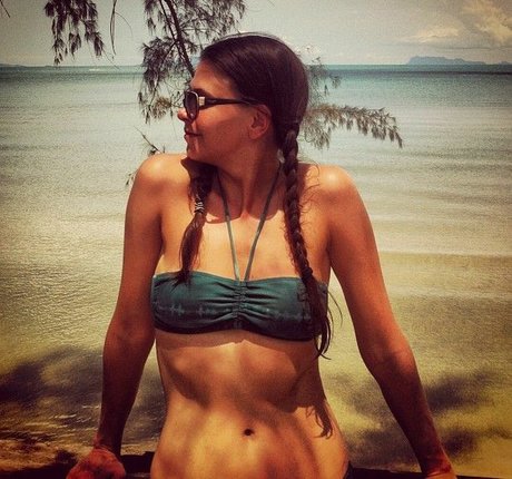 Sutton Foster model xxx picture