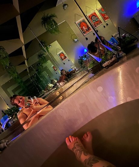 queen of spades top model pic