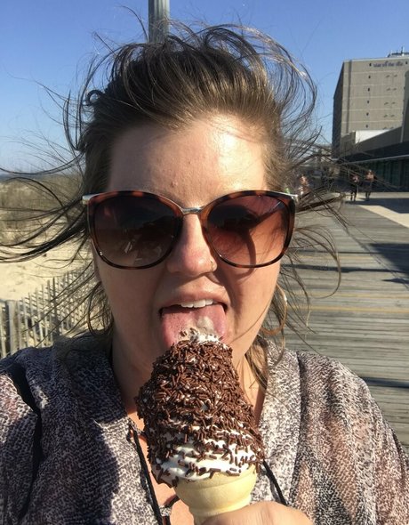 queen of spades model best img