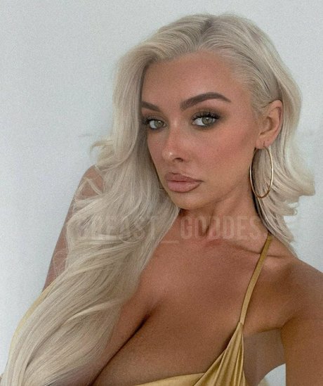 Lucy Cartlidge high quality star images