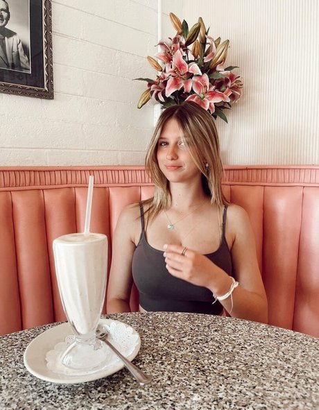 Carsen R star nudes pictures