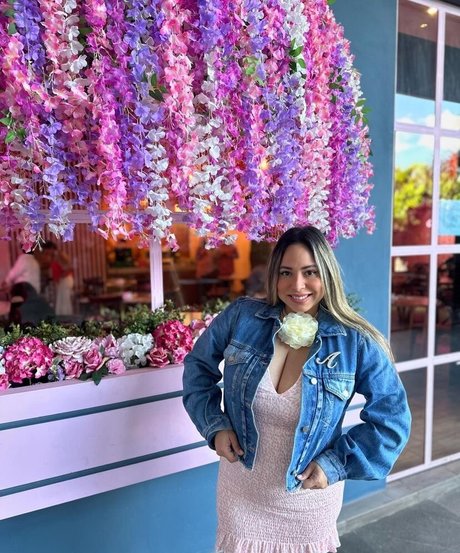 redhead skinny onlyfans xxx pic