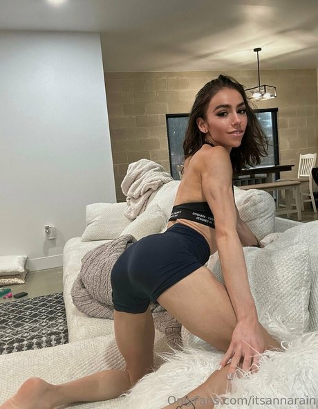 itsannarain model perfect img