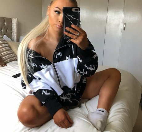 Lucy M pornstar high quality gallery