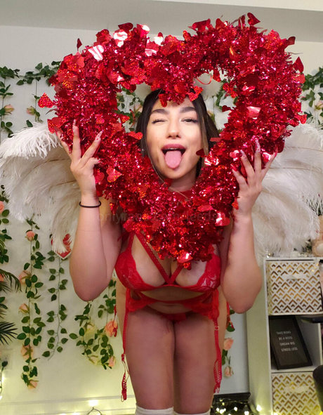 Leedah art actress pictures