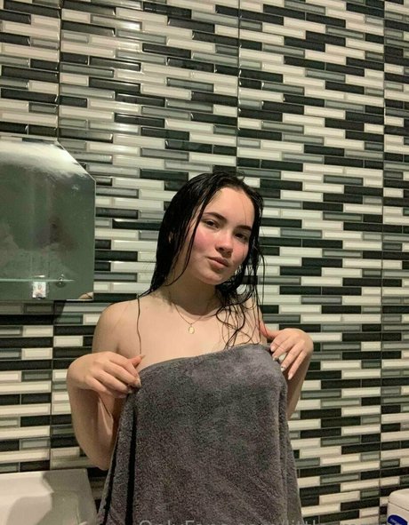 little margo model erotic photo