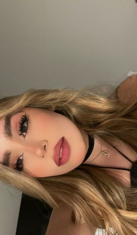 Paola Silerio exclusive actress images