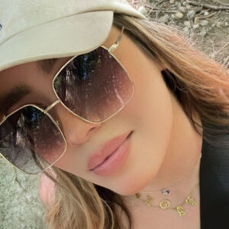 Paola Silerio beautiful model image