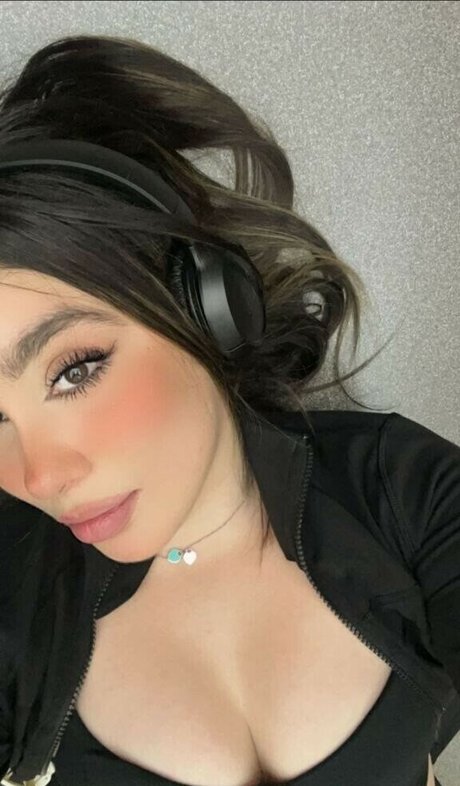 Paola Silerio star pics