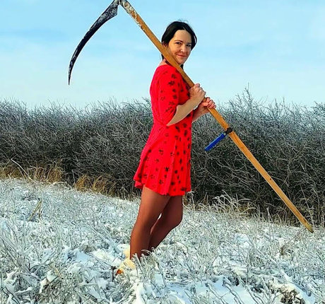 CatalinaOutdoors model pretty photos