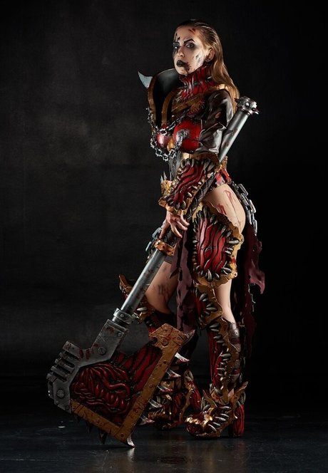 Majorkill s Warhammer 40k Cosplay high quality model galleries