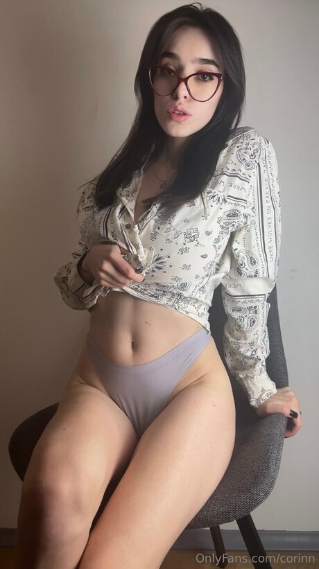 corinn model high quality img