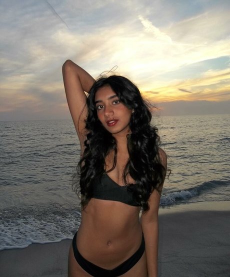 Maya Mayanalluri model adult galleries