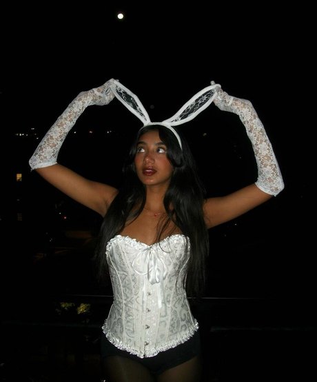 Maya Mayanalluri pornstar perfect img