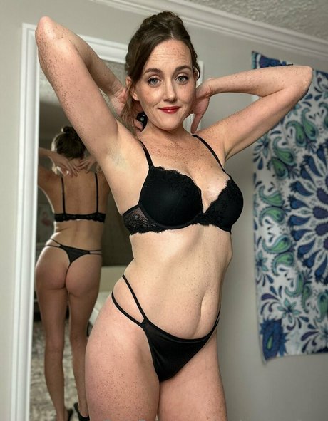 rarity beefree model art galleries