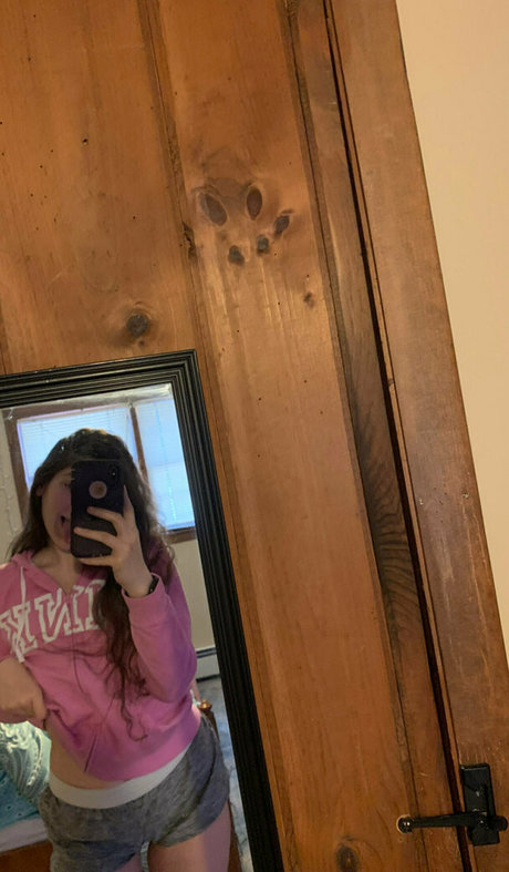 babygirlbrdlfree model beautiful pic