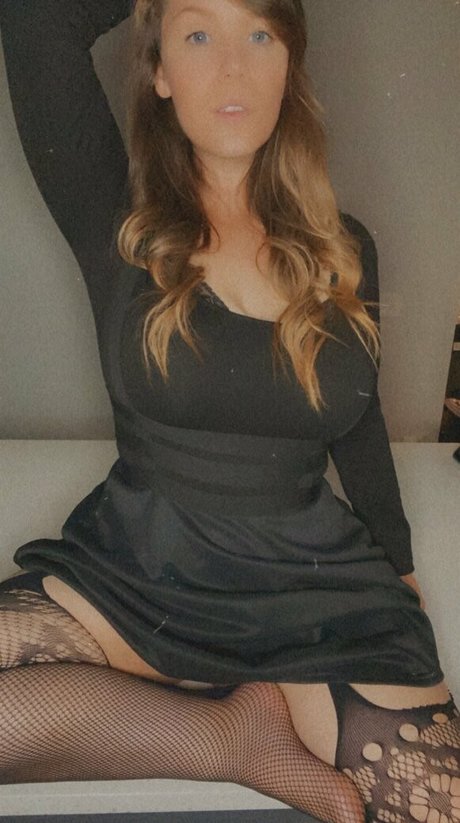 jessicamooreofficial star top pictures