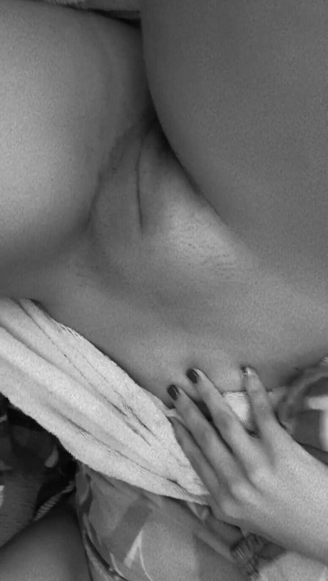 Emiliatorres55 erotic actress photos