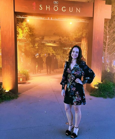 Natalie Gold pornographic model pictures