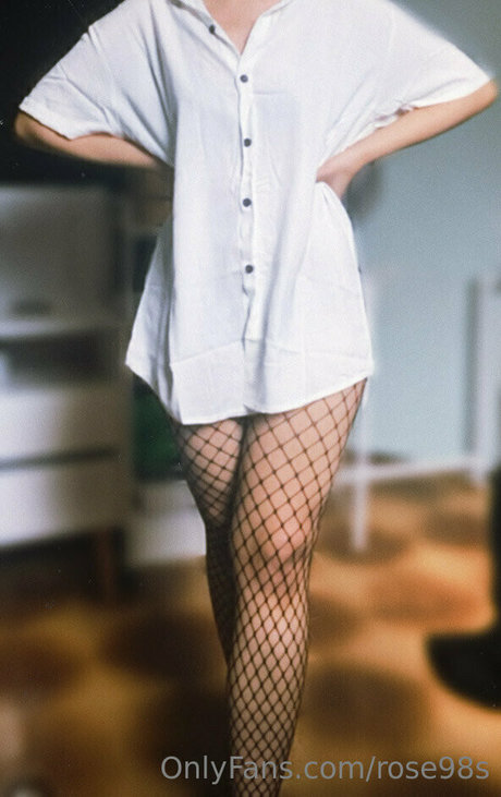 rose98s xxx pornstar gallery