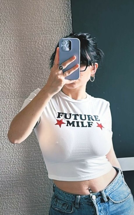 methallika sexy actress photos