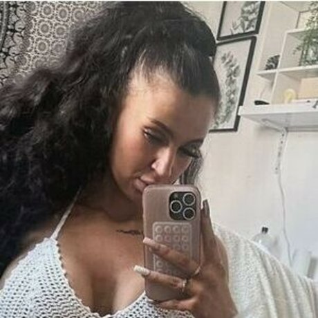 That inked girl_ hd actress photos