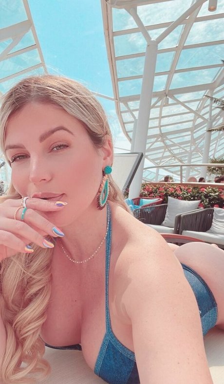 Miss Volaera_ pornstar images