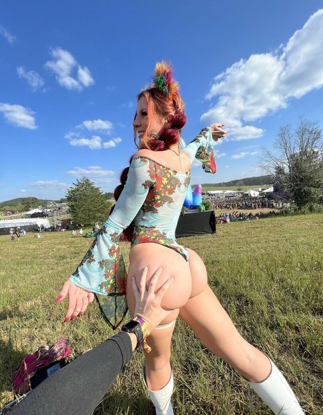 Magpiiee sexy pornstar images