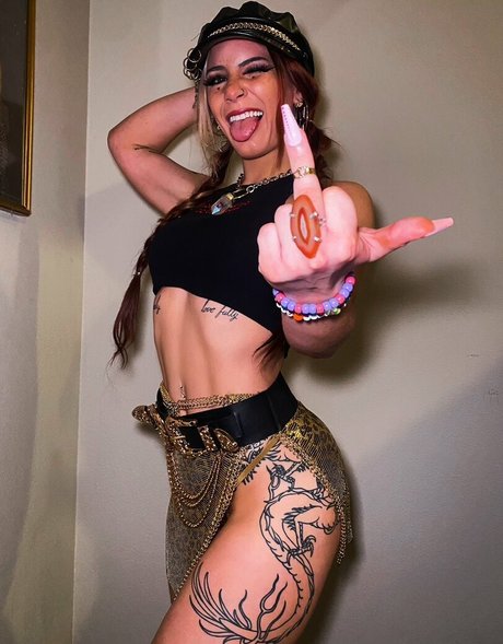 Magpiiee pornstar sexy galleries