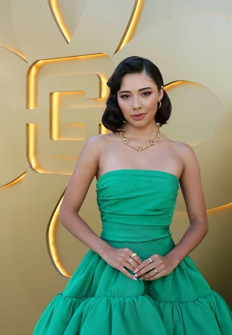 Xochitl Gomez xxx actress photo