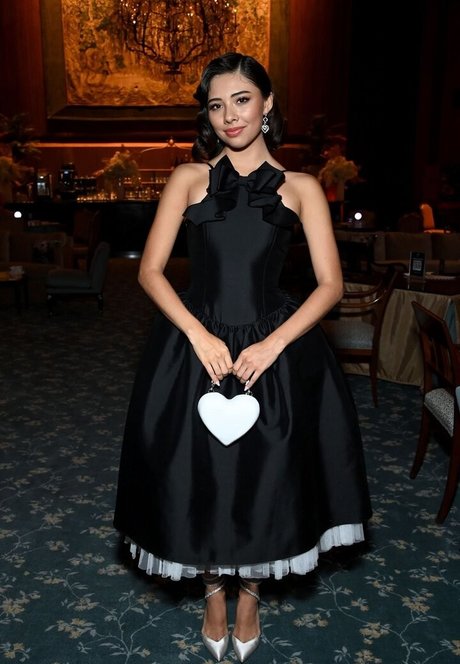 Xochitl Gomez porn actress picture