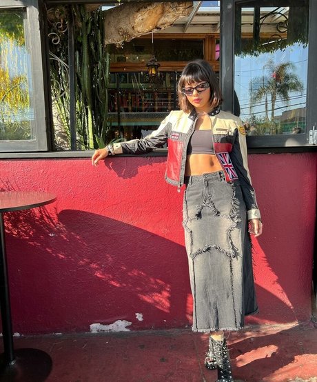 Xochitl Gomez xxx model photos