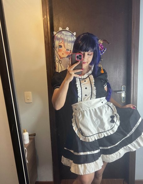 Natsumi Louise sexy actress picture