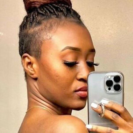 Queen Aminata Quick photo