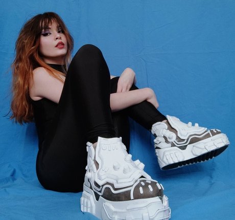 madsfive pornstar adult image