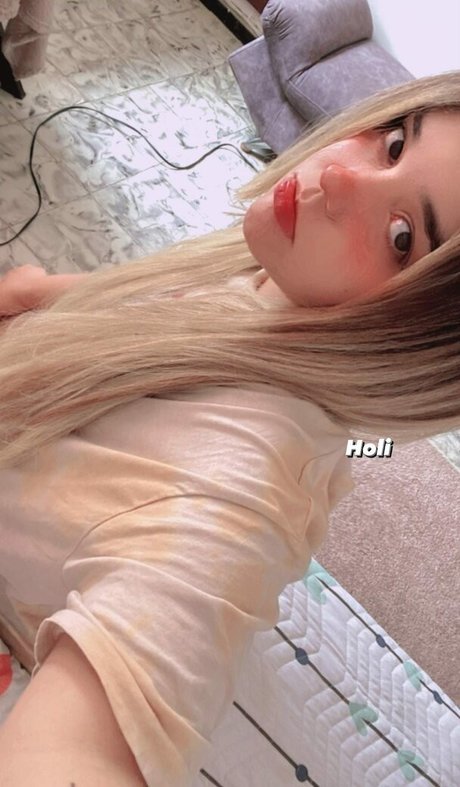 Honeygiri naked model image