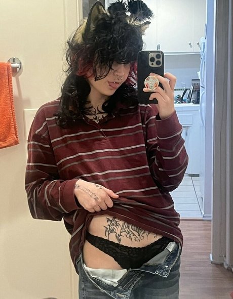 CanineCrucifix hot pornstar picture