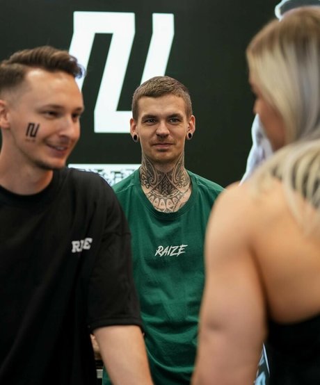 Lena Ramsteiner perfect model photo