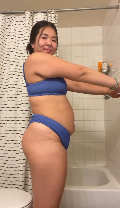 chloroblasts erotic model img