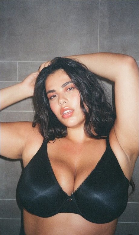 Shay Zanco free star gallery