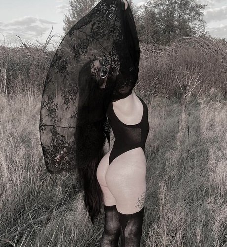 Polina Marzana adult actress gallery