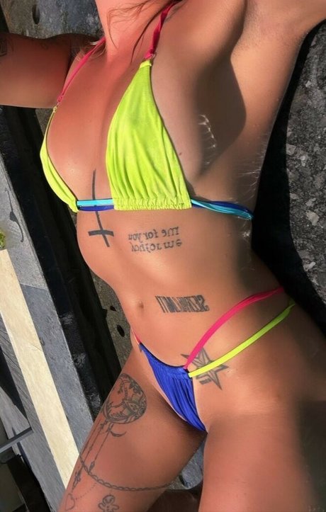 Silvia and Eveline Dellai nudes actress img