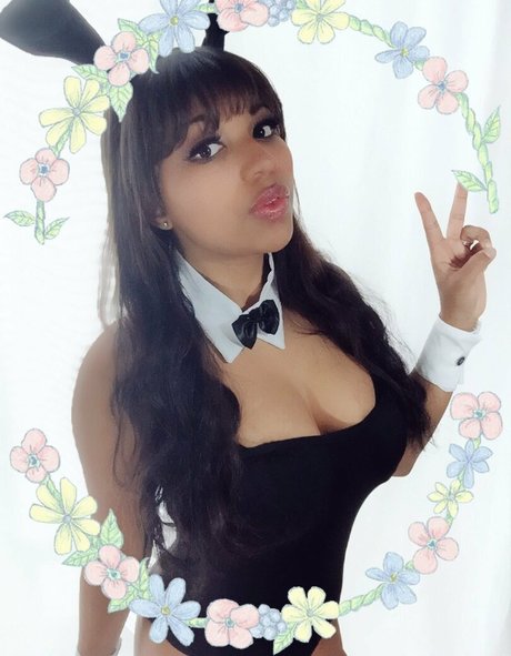 Mica Burton nice actress pic