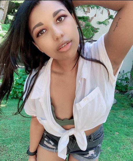 Mica Burton Profile photo