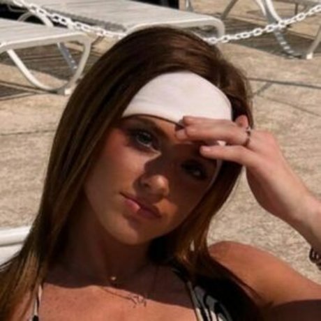 Skyler Hunt model nice img