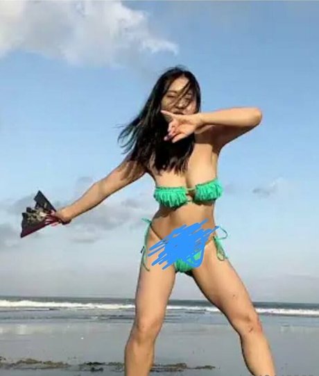 Bongbong IRL model nudes photo