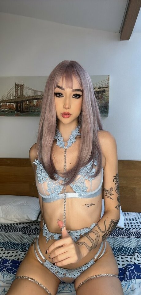 mileywhite hd star image